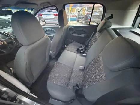 FIAT Uno 1.0 4P FLEX EVO VIVACE CELEBRATION, Foto 8