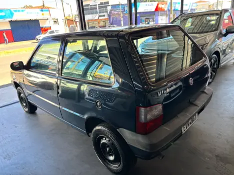 FIAT Uno 1.0 4P FLEX FIRE, Foto 2
