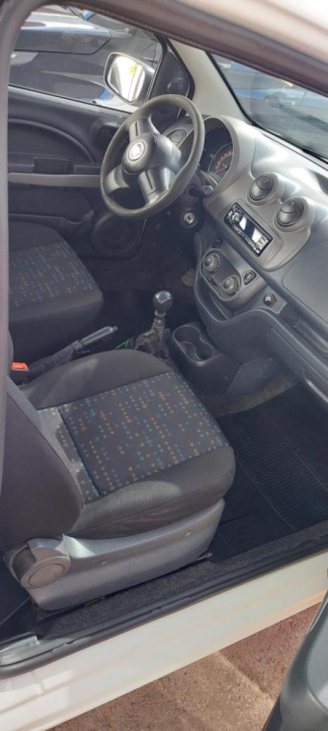 FIAT Uno 1.0 FLEX VIVACE, Foto 1