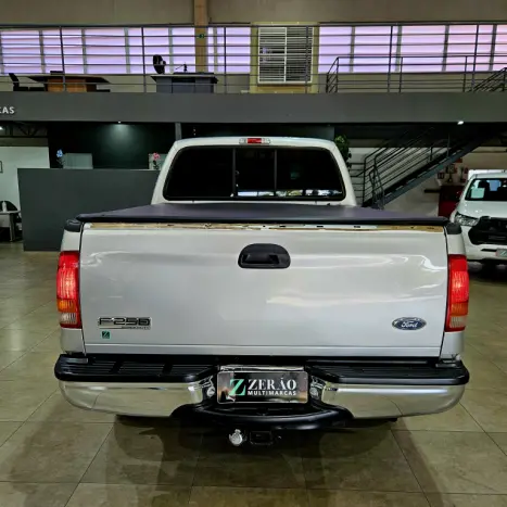 FORD F-250 3.9 4P XLT CABINE DUPLA DIESEL, Foto 10