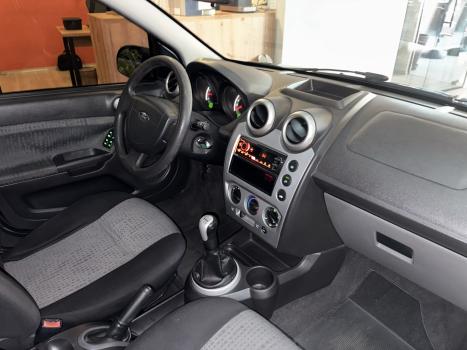 FORD Fiesta Hatch 1.6 4P, Foto 9 FORD Fiesta Hatch 1.6 4P, Foto 9