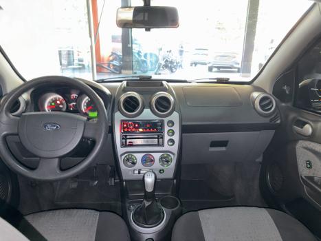 FORD Fiesta Hatch 1.6 4P, Foto 12 FORD Fiesta Hatch 1.6 4P, Foto 12