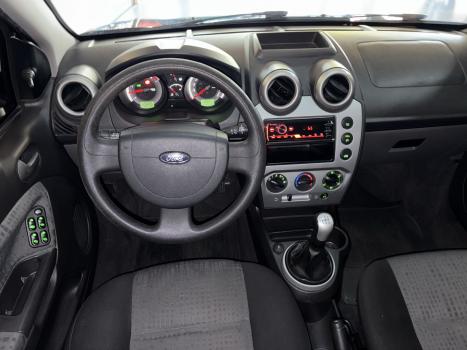 FORD Fiesta Hatch 1.6 4P, Foto 13 FORD Fiesta Hatch 1.6 4P, Foto 13