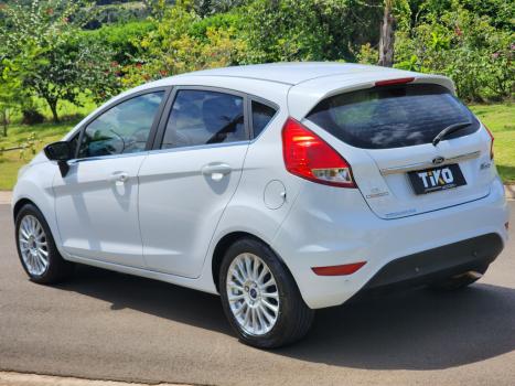 FORD Fiesta Hatch 1.6 16V 4P FLEX TITANIUM PLUS POWERSHIFT AUTOM�TICO, Foto 5