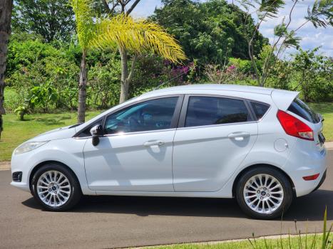 FORD Fiesta Hatch 1.6 16V 4P FLEX TITANIUM PLUS POWERSHIFT AUTOM�TICO, Foto 6