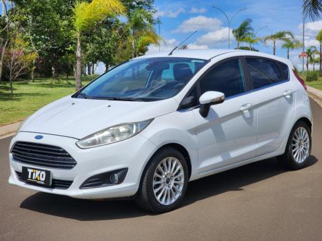 FORD Fiesta Hatch 1.6 16V 4P FLEX TITANIUM PLUS POWERSHIFT AUTOM�TICO, Foto 7