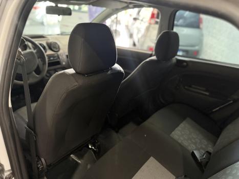 FORD Fiesta Hatch 1.0 4P, Foto 4