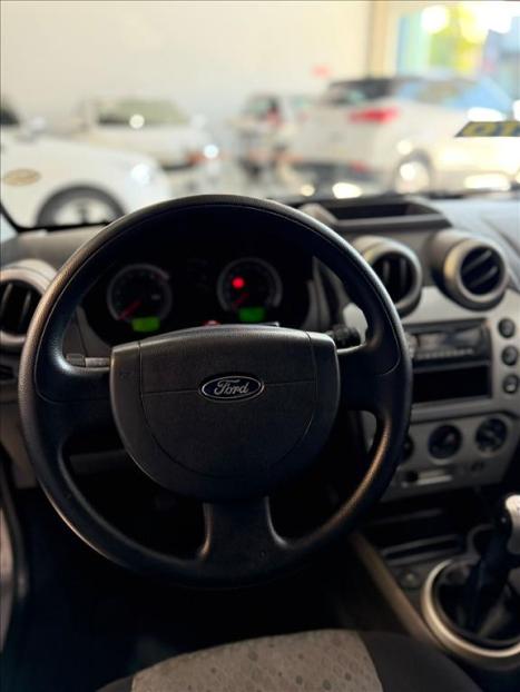 FORD Fiesta Hatch 1.6 4P CLASS FLEX, Foto 4