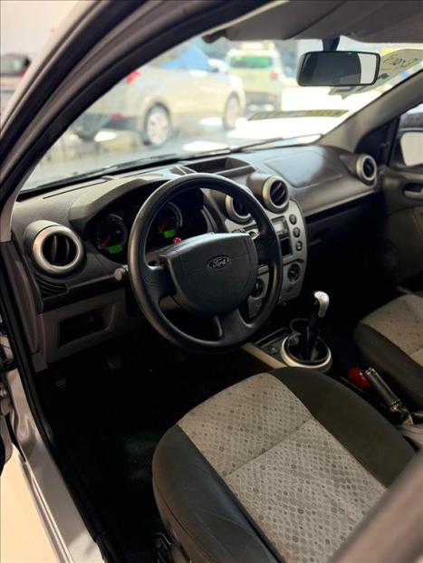 FORD Fiesta Hatch 1.6 4P CLASS FLEX, Foto 9