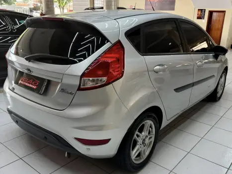FORD Fiesta Hatch 1.6 16V 4P FLEX SE POWERSHIFT AUTOM�TICO, Foto 6