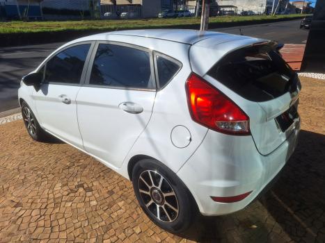 FORD Fiesta Hatch 1.5 16V 4P S FLEX, Foto 8