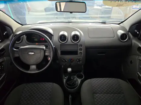 FORD Fiesta Hatch 1.6 4P FLEX, Foto 10