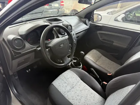 FORD Fiesta Hatch 1.0 4P FLEX, Foto 4
