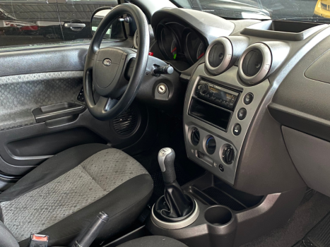 FORD Fiesta Hatch 1.6 4P ROCAM FLEX, Foto 8