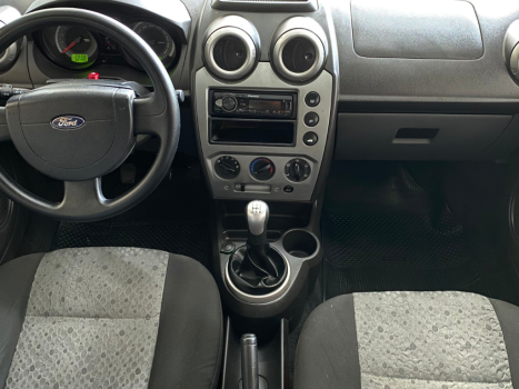 FORD Fiesta Hatch 1.6 4P ROCAM FLEX, Foto 9