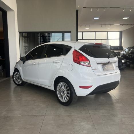 FORD Fiesta Hatch 1.6 4P FLEX TITANIUM POWERSHIFT AUTOM�TICO, Foto 6
