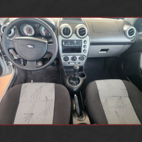 FORD Fiesta Hatch 1.6, Foto 7