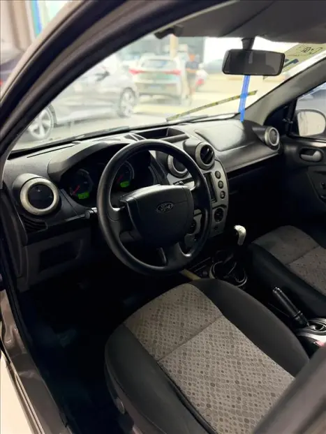 FORD Fiesta Hatch 1.6 4P CLASS FLEX, Foto 5