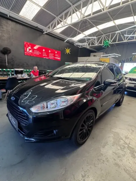 FORD Fiesta Hatch 1.6 4P TITANIUM FLEX AUTOM�TICO, Foto 2