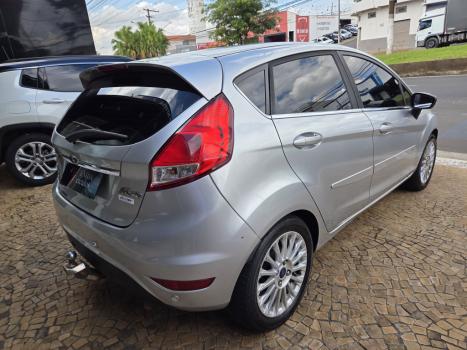 FORD Fiesta Hatch 1.6 4P FLEX TITANIUM POWERSHIFT AUTOM�TICO, Foto 2