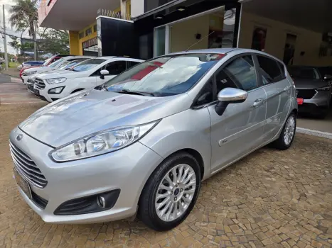 FORD Fiesta Hatch 1.6 4P FLEX TITANIUM POWERSHIFT AUTOM�TICO, Foto 7