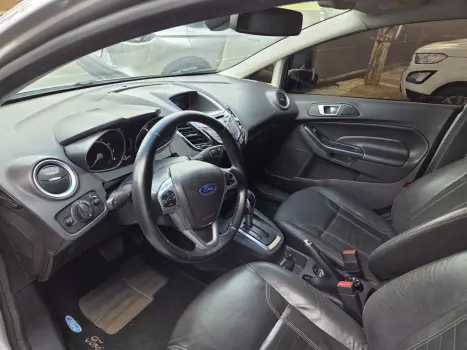 FORD Fiesta Hatch 1.6 4P FLEX TITANIUM POWERSHIFT AUTOM�TICO, Foto 9