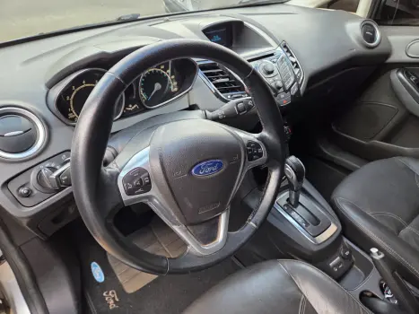FORD Fiesta Hatch 1.6 4P FLEX TITANIUM POWERSHIFT AUTOM�TICO, Foto 11