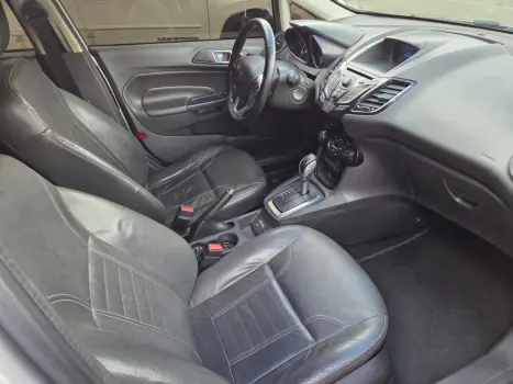 FORD Fiesta Hatch 1.6 4P FLEX TITANIUM POWERSHIFT AUTOM�TICO, Foto 12