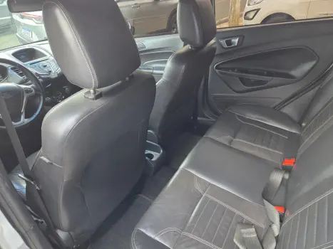 FORD Fiesta Hatch 1.6 4P FLEX TITANIUM POWERSHIFT AUTOM�TICO, Foto 15