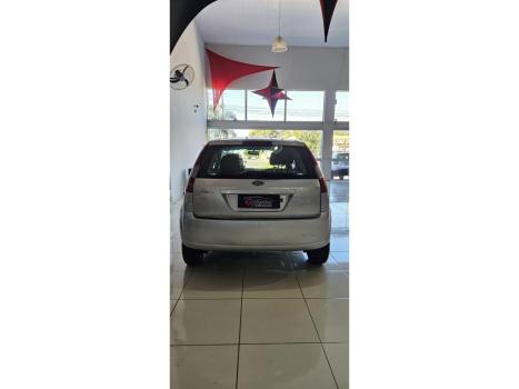 FORD Fiesta Hatch 1.6 4P, Foto 3