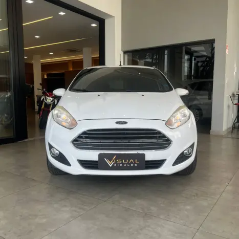 FORD Fiesta Hatch 1.6 16V 4P FLEX TITANIUM PLUS POWERSHIFT AUTOM�TICO, Foto 2