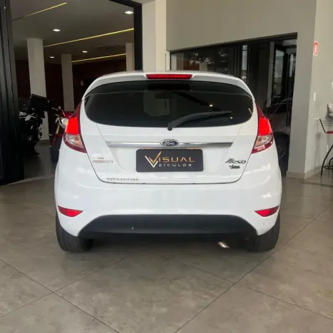 FORD Fiesta Hatch 1.6 16V 4P FLEX TITANIUM PLUS POWERSHIFT AUTOM�TICO, Foto 5