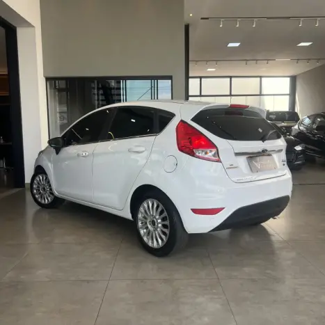 FORD Fiesta Hatch 1.6 16V 4P FLEX TITANIUM PLUS POWERSHIFT AUTOM�TICO, Foto 6