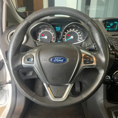 FORD Fiesta Hatch 1.6 16V 4P FLEX TITANIUM PLUS POWERSHIFT AUTOM�TICO, Foto 12
