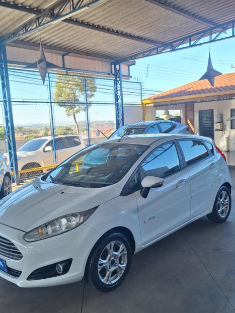 FORD Fiesta Hatch 1.5 16V 4P SE FLEX, Foto 4