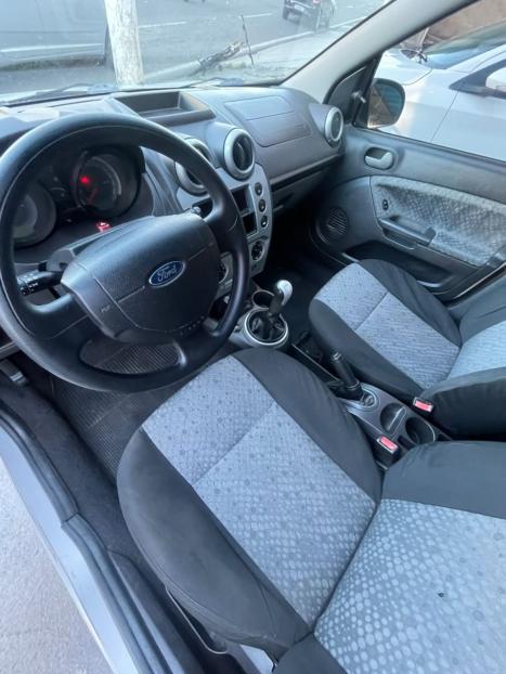 FORD Fiesta Hatch 1.0, Foto 4