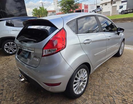 FORD Fiesta Hatch 1.6 16V 4P FLEX TITANIUM PLUS POWERSHIFT AUTOMÁTICO, Foto 5