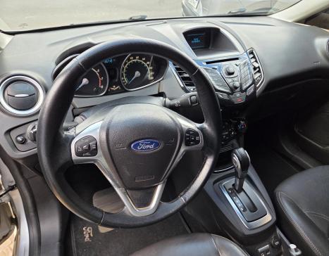 FORD Fiesta Hatch 1.6 16V 4P FLEX TITANIUM PLUS POWERSHIFT AUTOMÁTICO, Foto 9