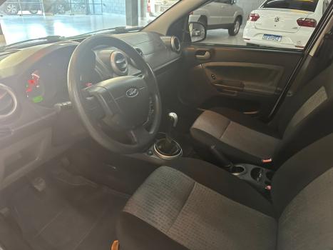 FORD Fiesta Sedan 1.6 4P ROCAM FLEX, Foto 7