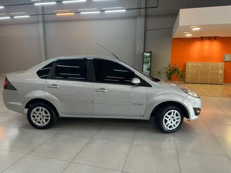 FORD Fiesta Sedan 1.6 4P ROCAM FLEX, Foto 10