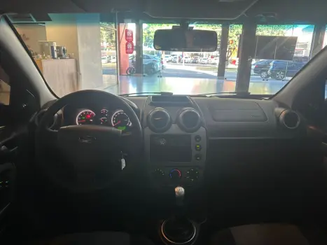 FORD Fiesta Sedan 1.6 4P ROCAM FLEX, Foto 13