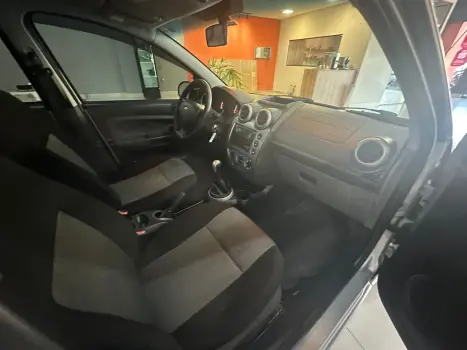 FORD Fiesta Sedan 1.6 4P ROCAM FLEX, Foto 16