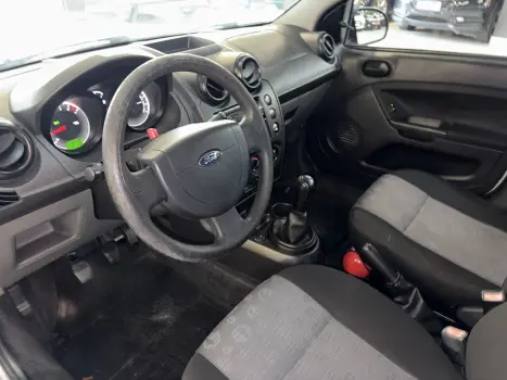 FORD Fiesta Sedan 1.0 4P, Foto 15