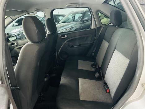 FORD Fiesta Sedan 1.6 4P ROCAM FLEX, Foto 11