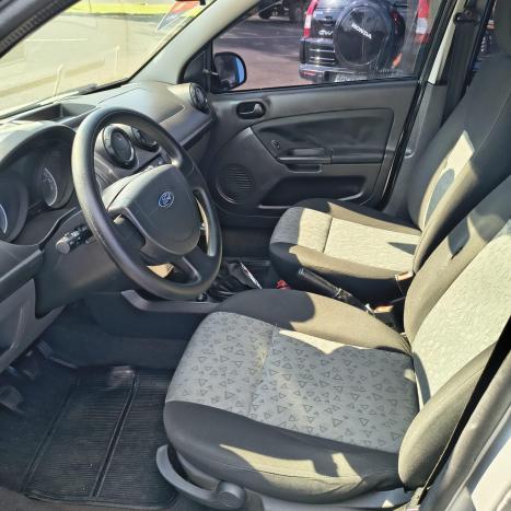FORD Fiesta Sedan 1.6 4P FLEX, Foto 5