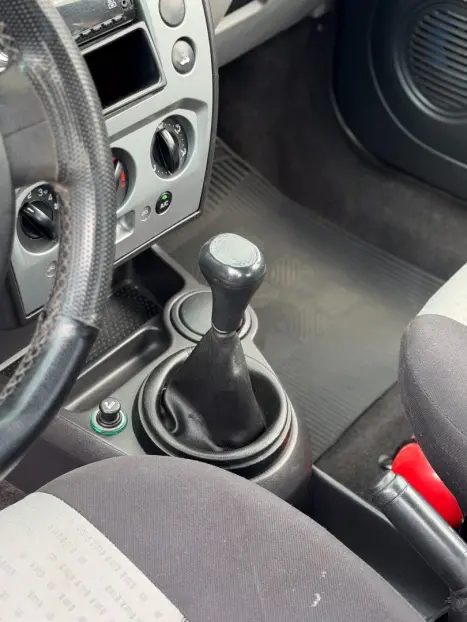 FORD Fiesta Sedan 1.6 4P FLEX, Foto 9