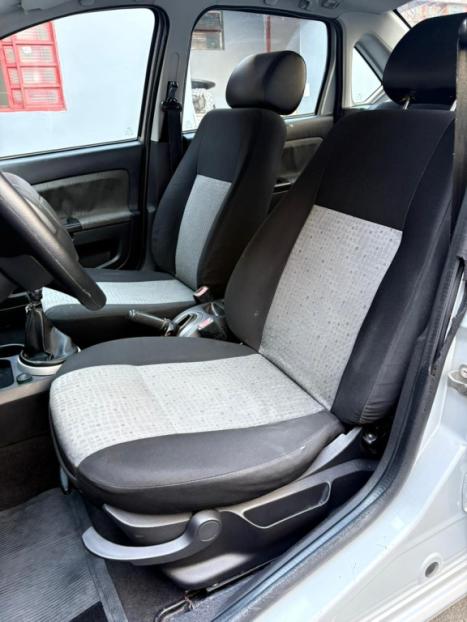 FORD Fiesta Sedan 1.6 4P FLEX, Foto 6