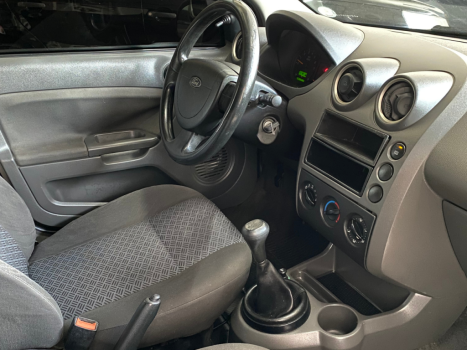 FORD Fiesta Sedan 1.6 4P FLEX, Foto 8
