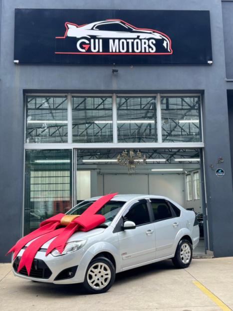 FORD Fiesta Sedan 1.6 4P FLEX, Foto 1