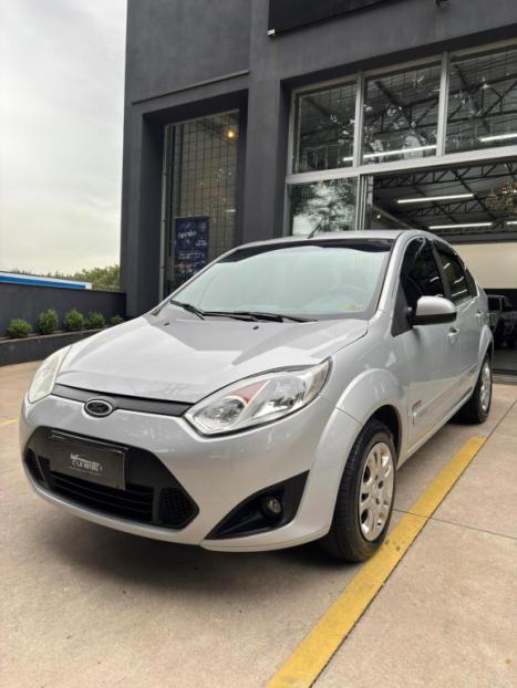 FORD Fiesta Sedan 1.6 4P FLEX, Foto 2